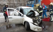 Серьезное ДТП: автомобиль «Лада» протаранил грузовую машину «Газель»