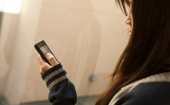 В Северодвинске задержали молодую девушку за кражу мобильного телефона