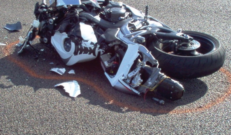 В Северодвинске в аварии серьезно пострадал очередной мотоциклист столкнувшись а автомобилем ВАЗ